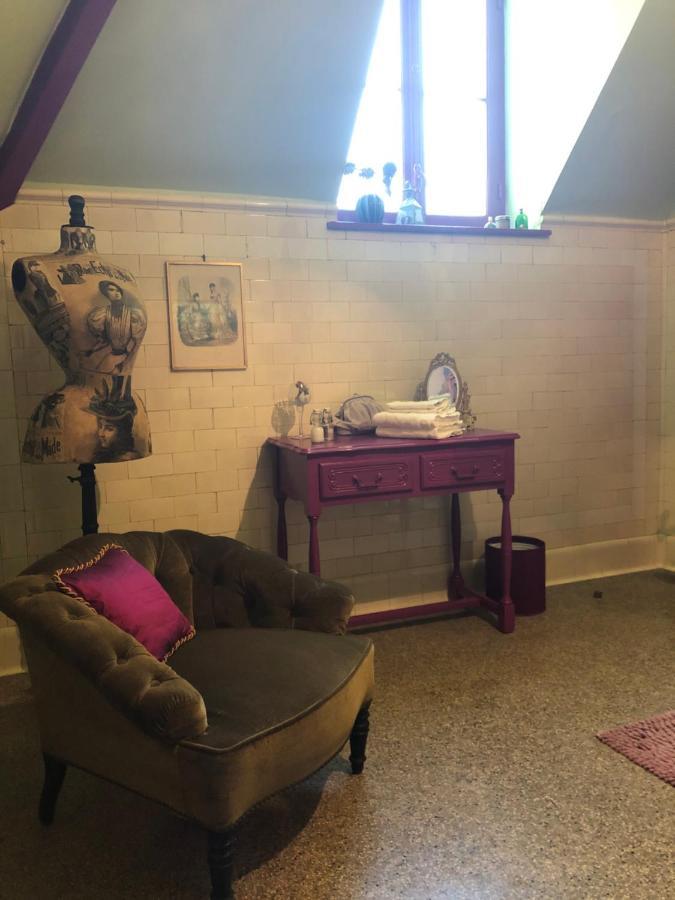 Double Room Private External Bathroom