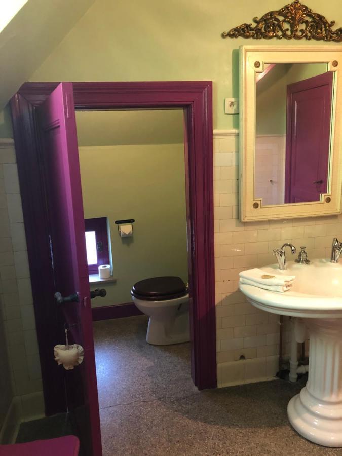 Double Room Private External Bathroom